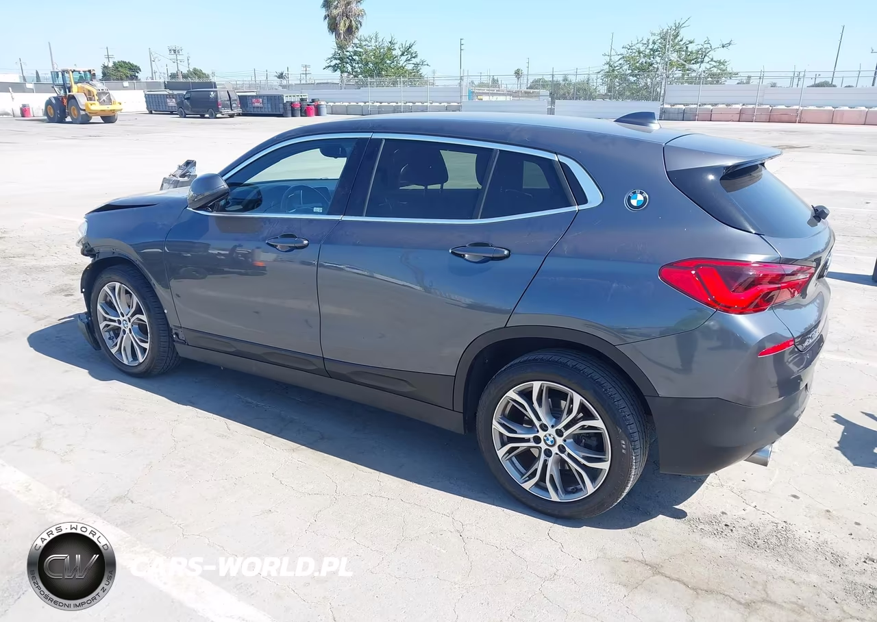 2018 BMW X2 xDrive28I VIN:WBXYJ5C36JEF80478 - 3