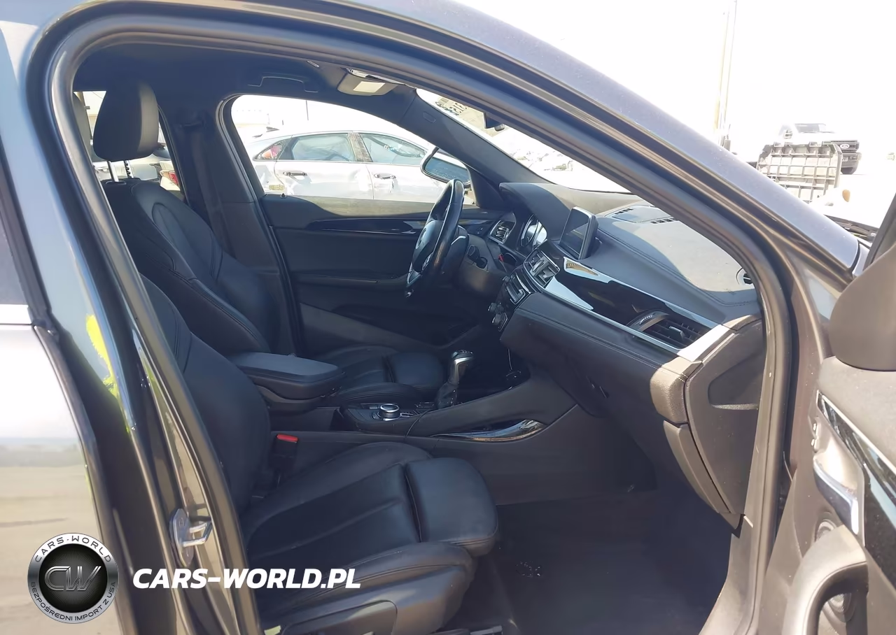 2018 BMW X2 xDrive28I VIN:WBXYJ5C36JEF80478 - 5