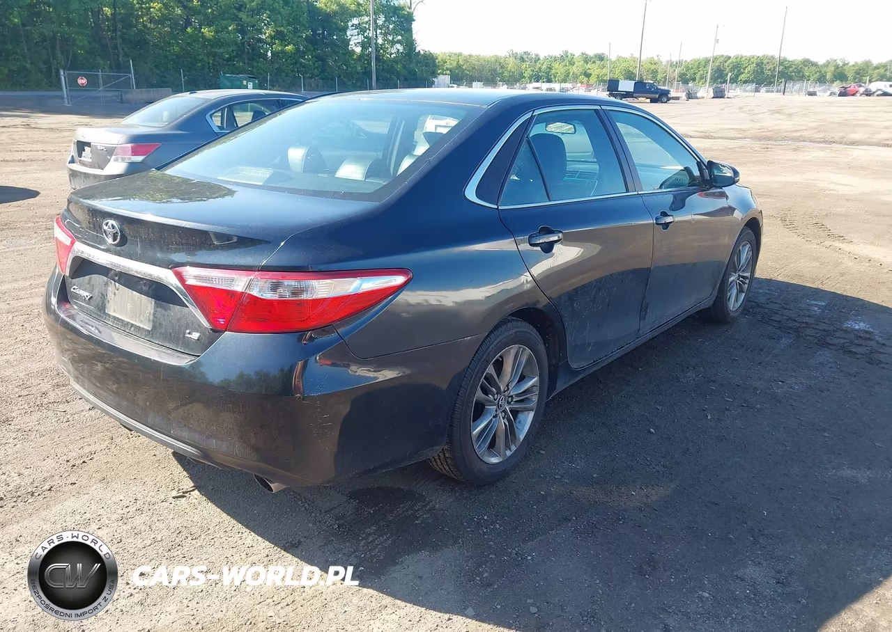 2016 Toyota Camry Se VIN:4T1BF1FK3GU238431 - 4