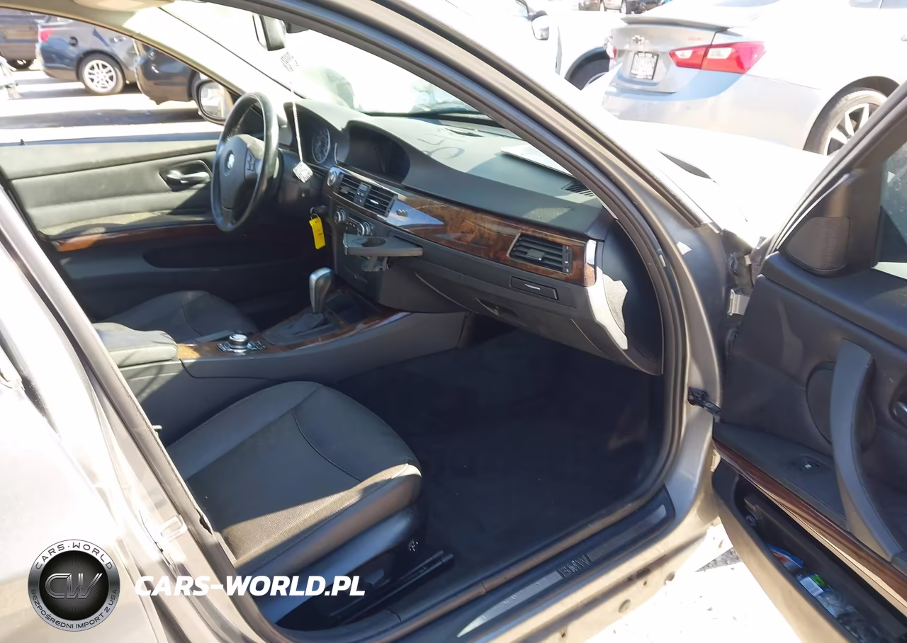 2011 BMW 328I xDrive VIN:WBAPK5G53BNN31185 - 5