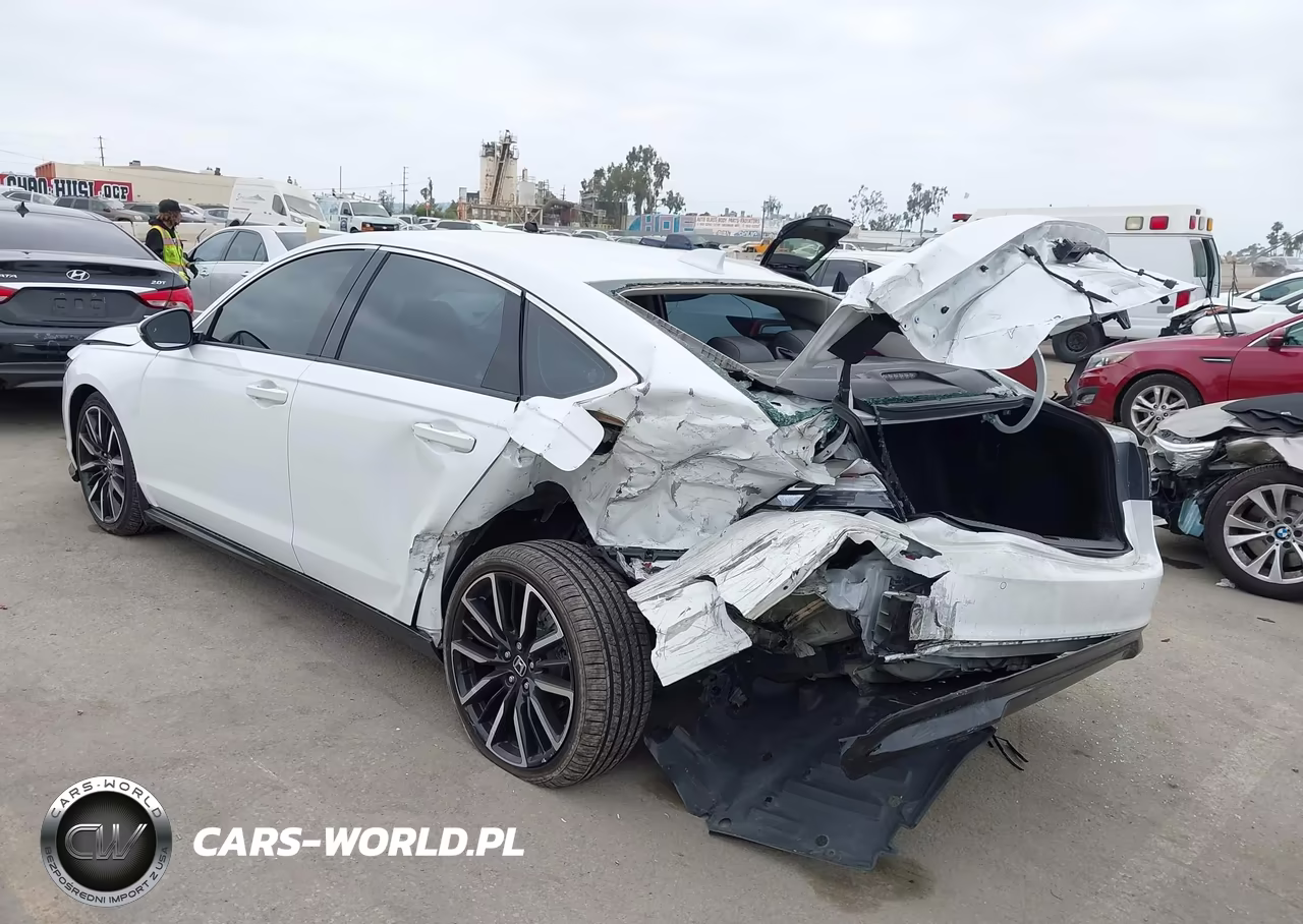2024 Honda Accord Hybrid Touring VIN:1HGCY2F80RA023284 - 3