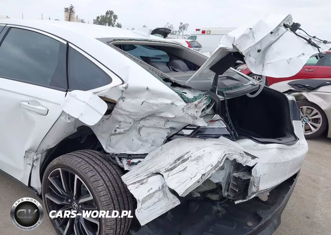 2024 Honda Accord Hybrid Touring VIN:1HGCY2F80RA023284 - 6