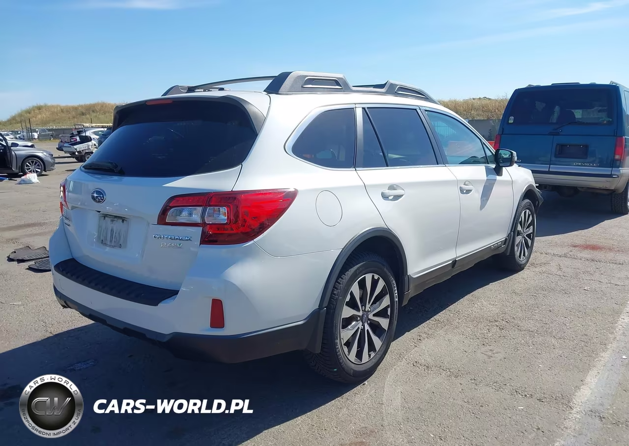 2015 Subaru Outback 2.5I Limited VIN:4S4BSALC3F3288369 - 4