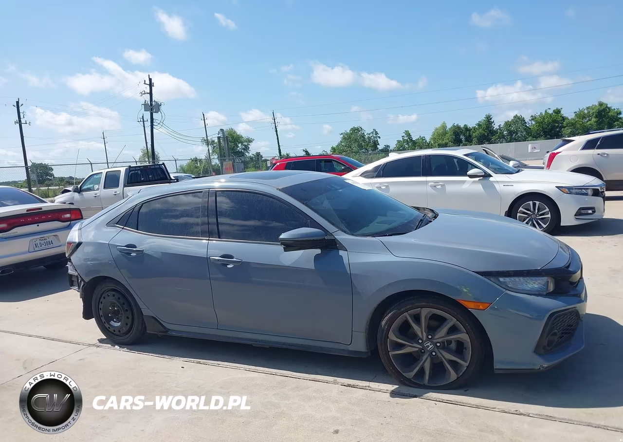 2017 Honda Civic Sport Touring VIN:SHHFK7H97HU222658 - 13