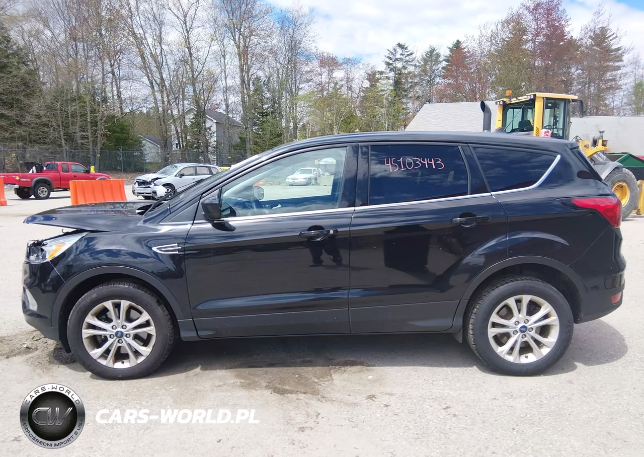 2019 Ford Escape Se VIN:1FMCU9GD2KUB17858 - 15