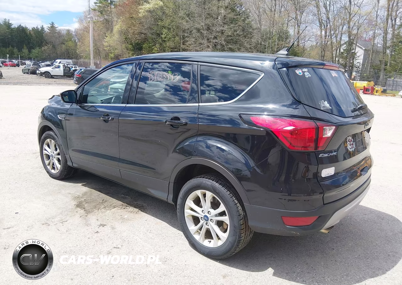 2019 Ford Escape Se VIN:1FMCU9GD2KUB17858 - 3