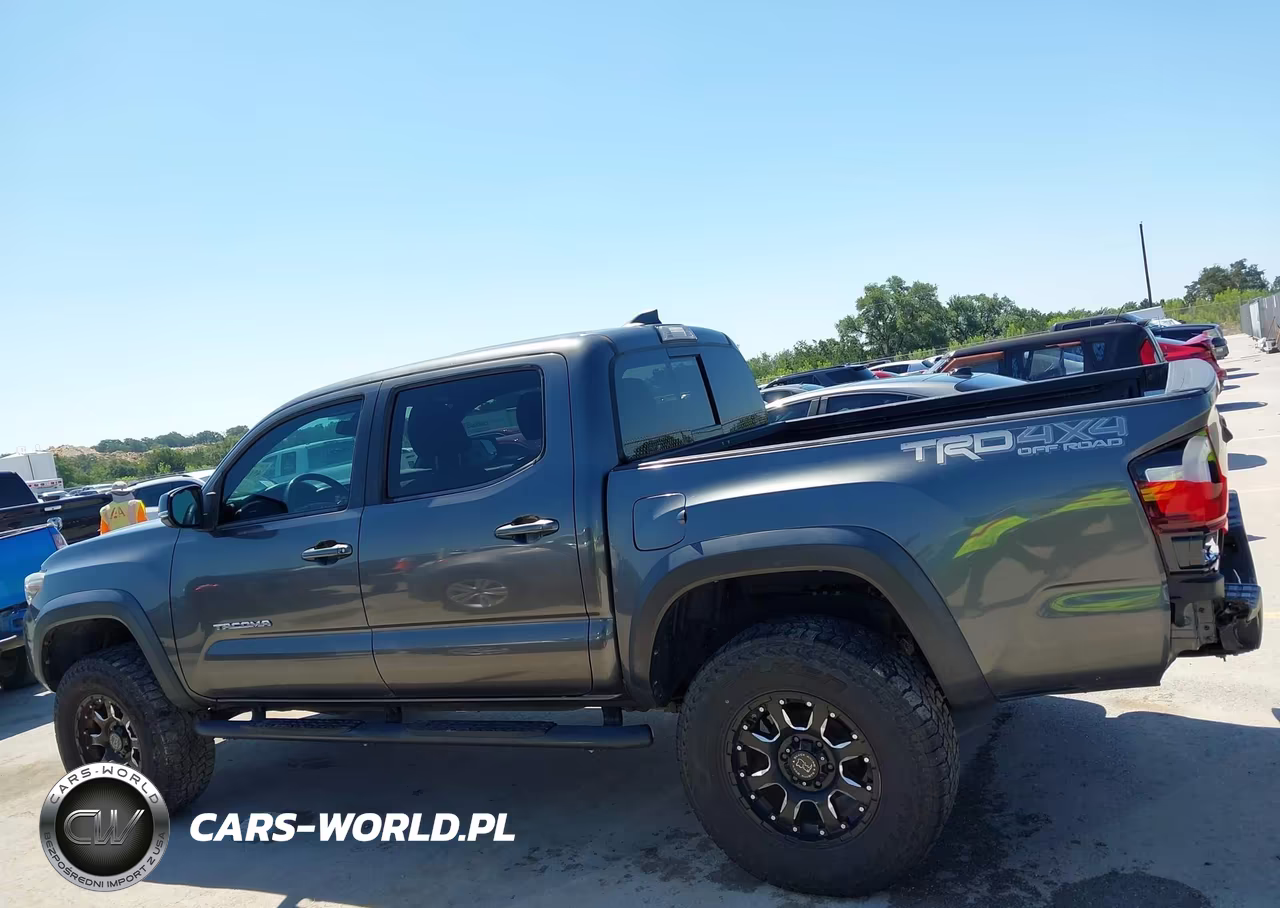 2018 Toyota Tacoma Trd Off Road VIN:3TMCZ5ANXJM165501 - 14