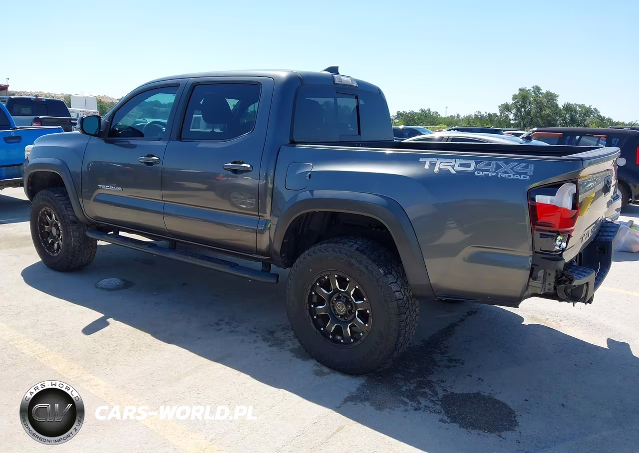 2018 Toyota Tacoma Trd Off Road VIN:3TMCZ5ANXJM165501 - 3