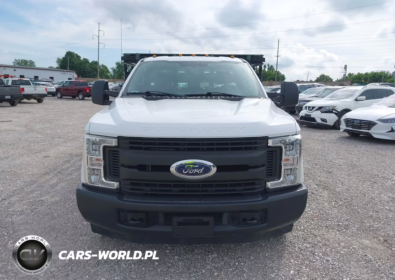 2017 Ford F-350 Chassis Xl VIN:1FDRF3G63HED72752 - 12