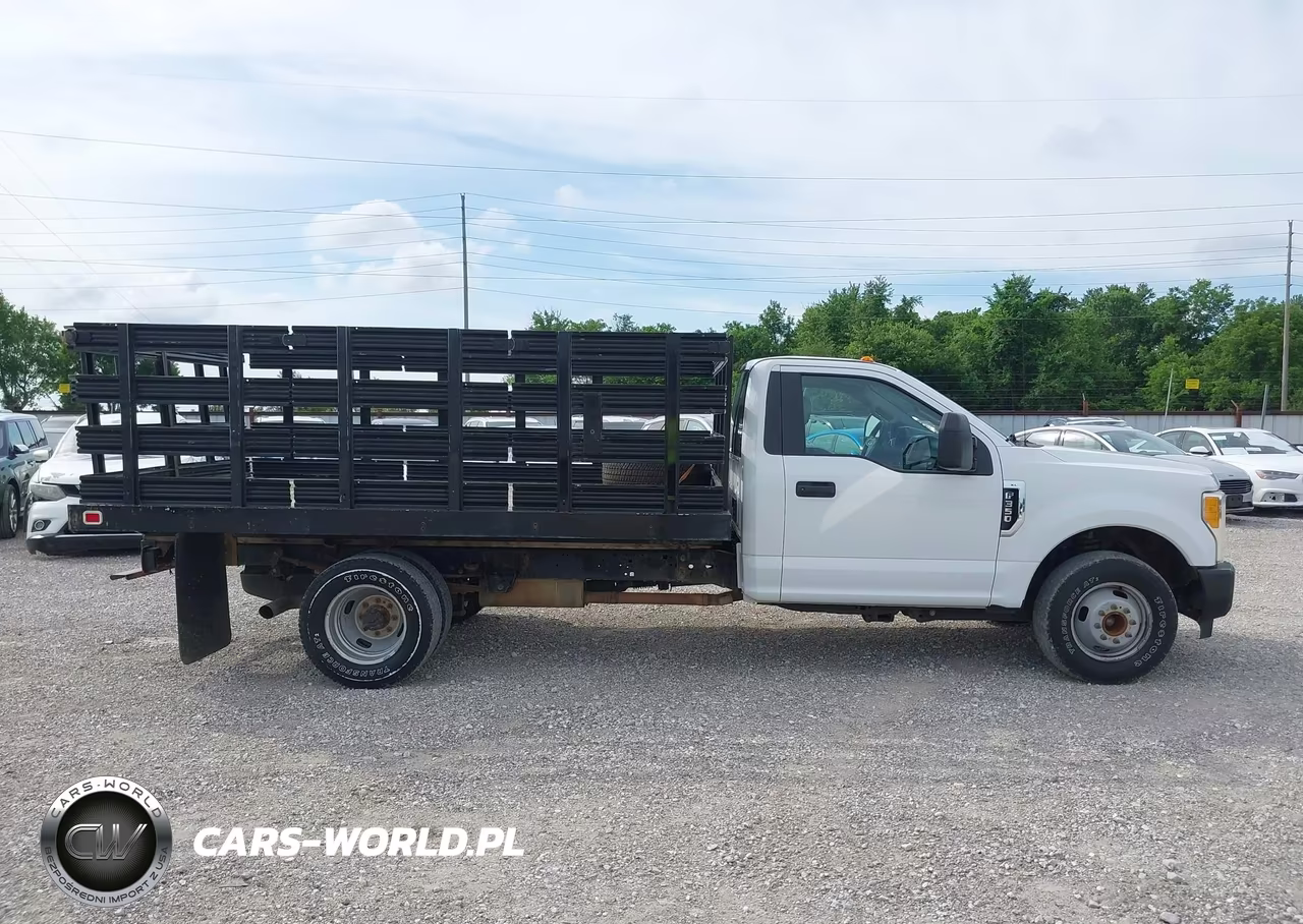 2017 Ford F-350 Chassis Xl VIN:1FDRF3G63HED72752 - 13