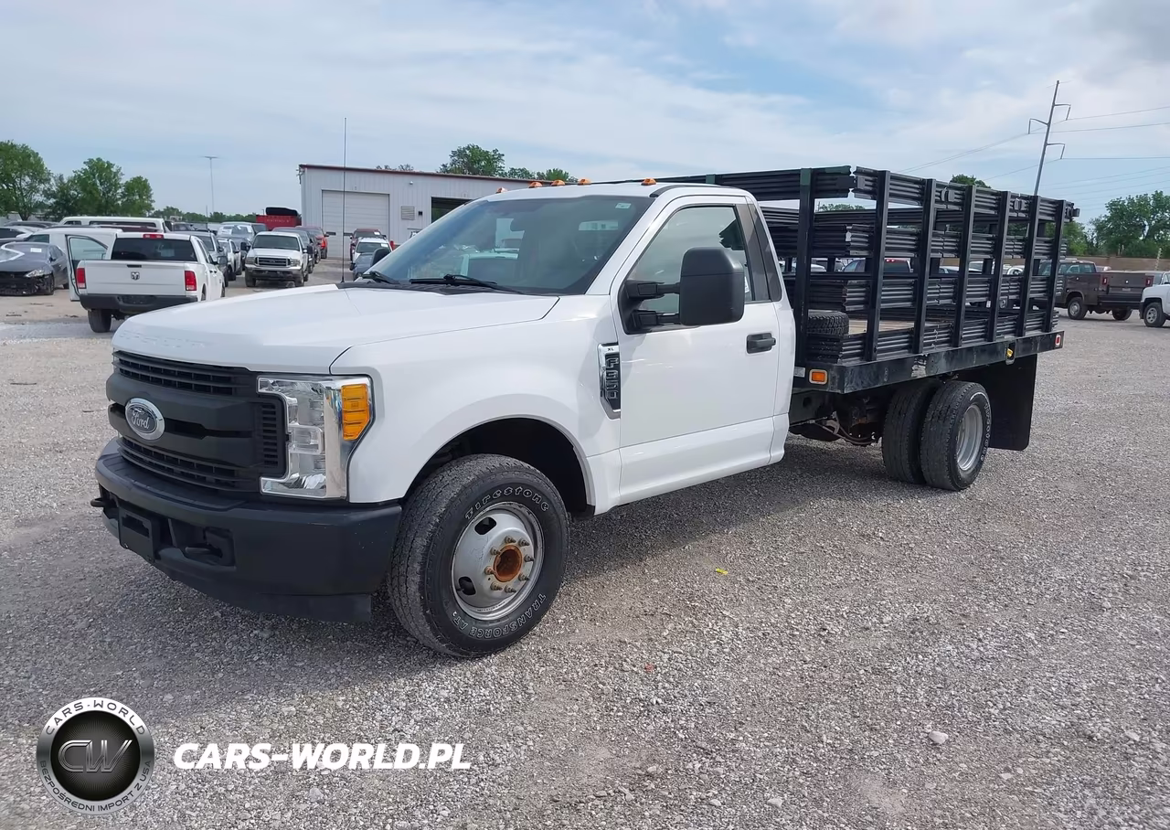 2017 Ford F-350 Chassis Xl VIN:1FDRF3G63HED72752 - 2