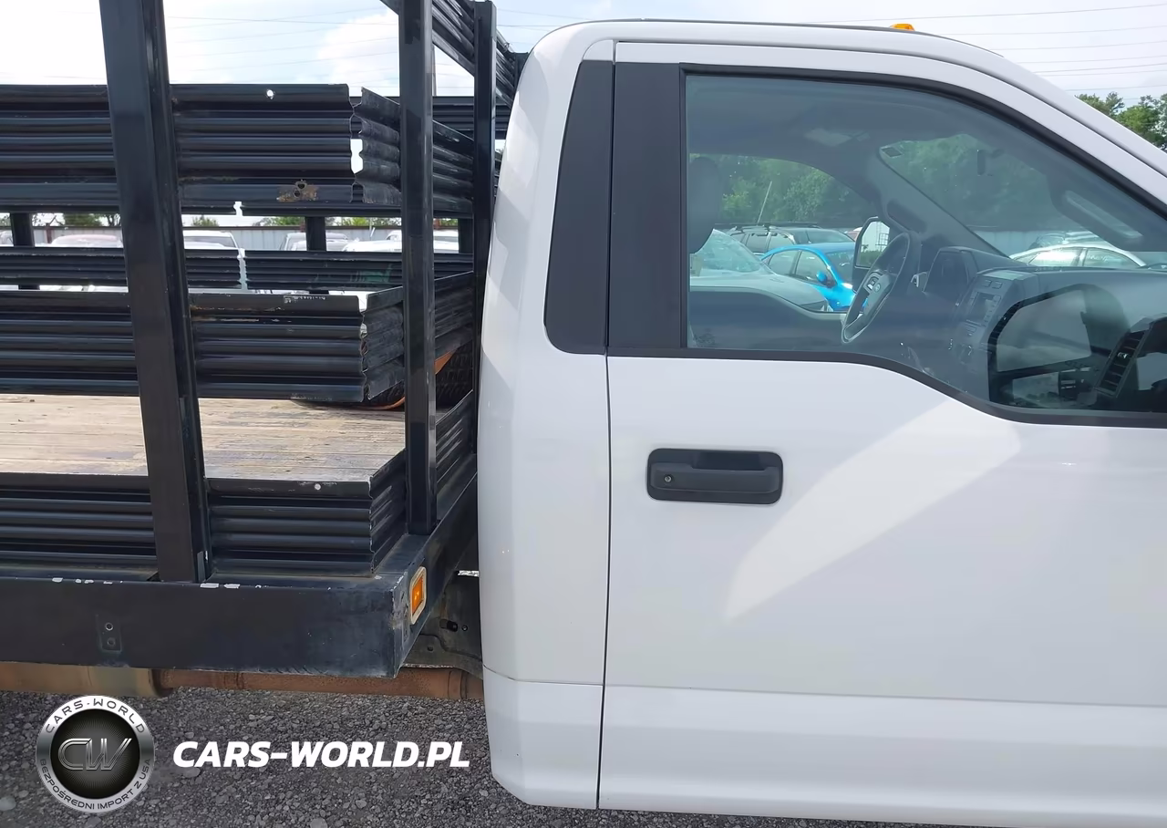 2017 Ford F-350 Chassis Xl VIN:1FDRF3G63HED72752 - 8