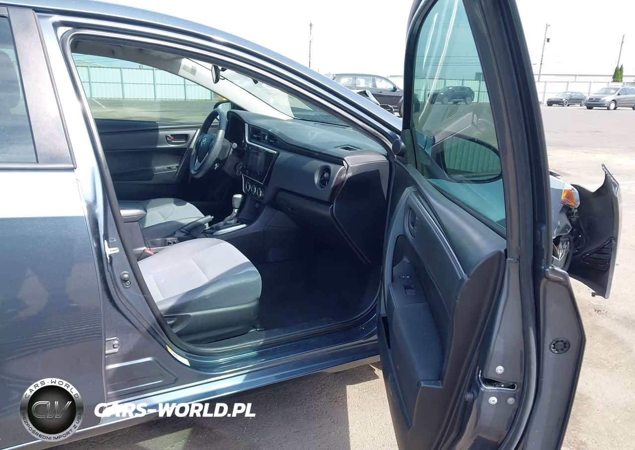 2019 Toyota Corolla L VIN:2T1BURHE3KC159413 - 5