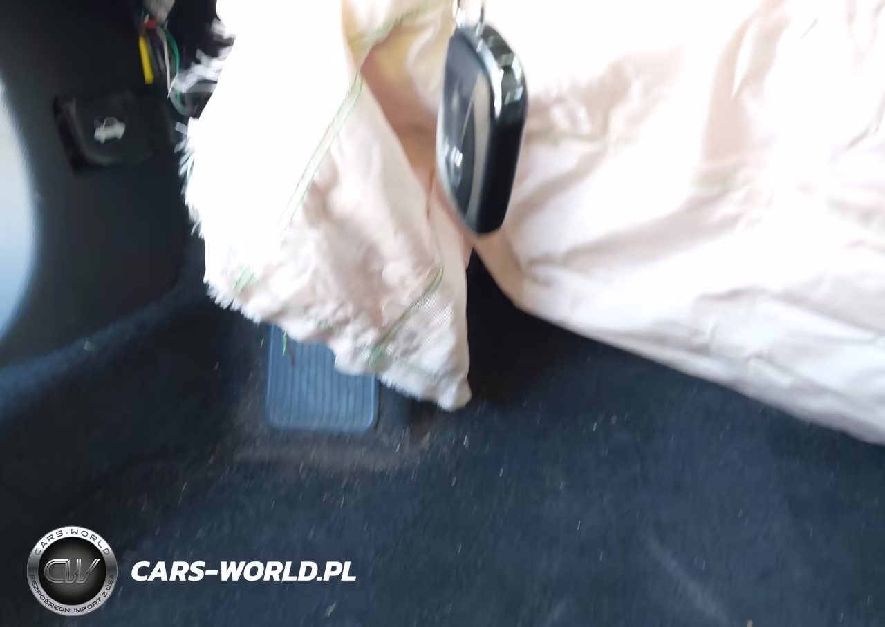2024 Honda Accord Hybrid Touring VIN:1HGCY2F84RA014944 - 11