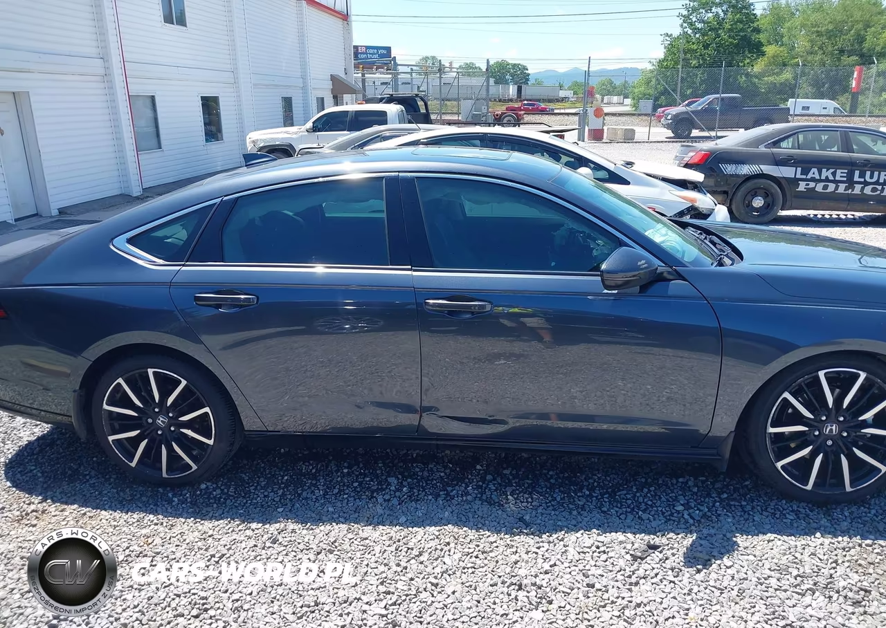 2024 Honda Accord Hybrid Touring VIN:1HGCY2F84RA014944 - 13