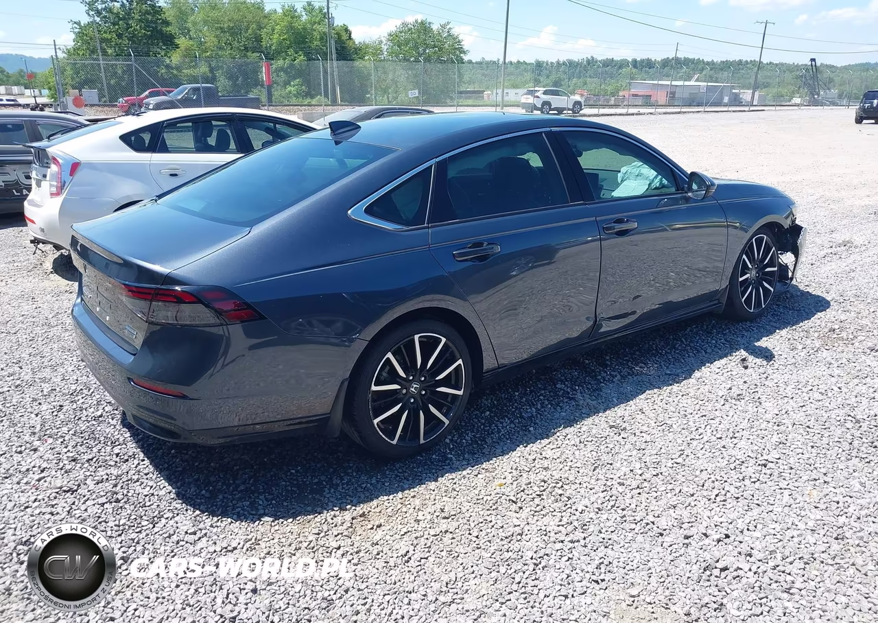 2024 Honda Accord Hybrid Touring VIN:1HGCY2F84RA014944 - 4