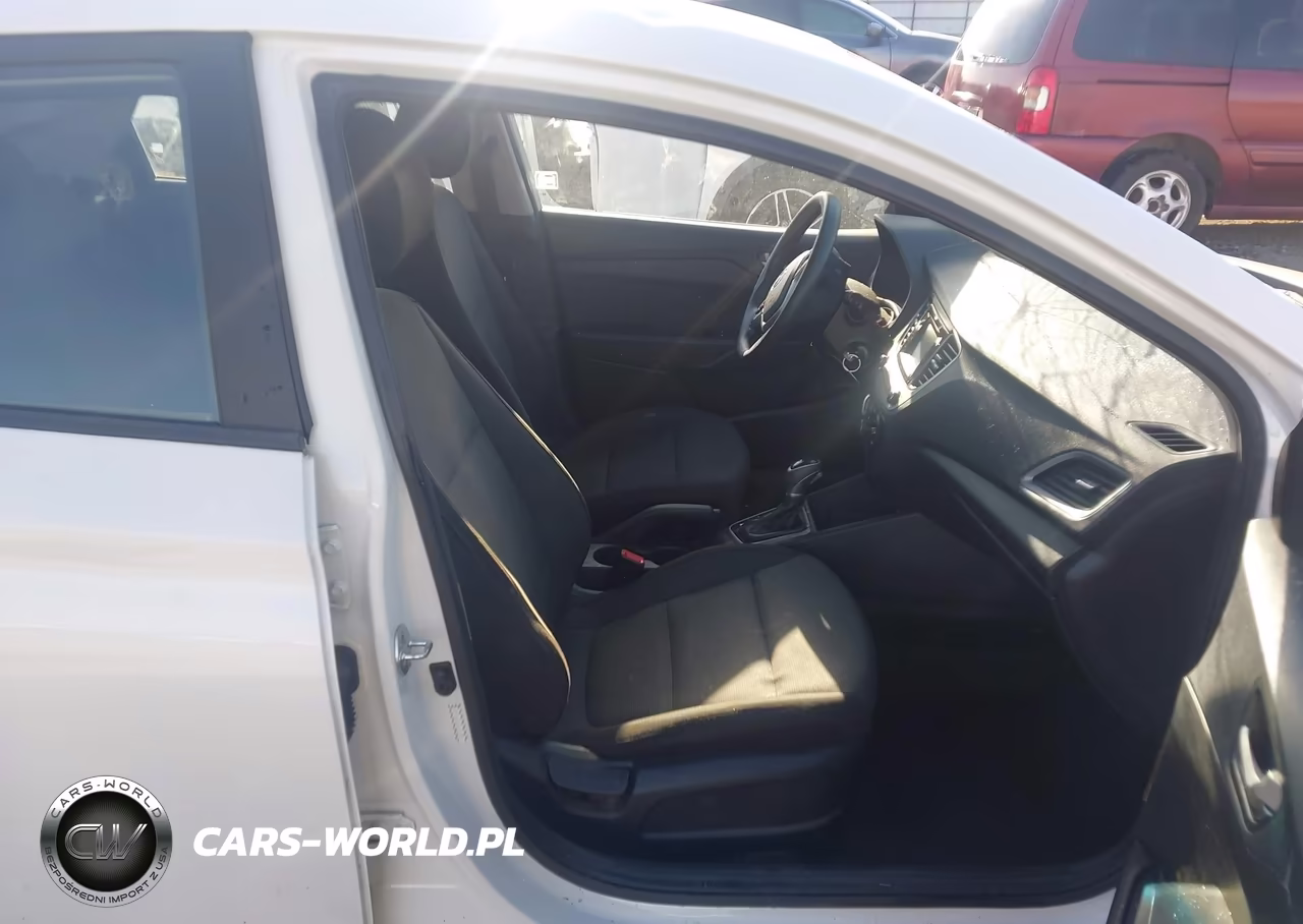 2020 Hyundai Accent Se VIN:3KPC24A66LE121693 - 5