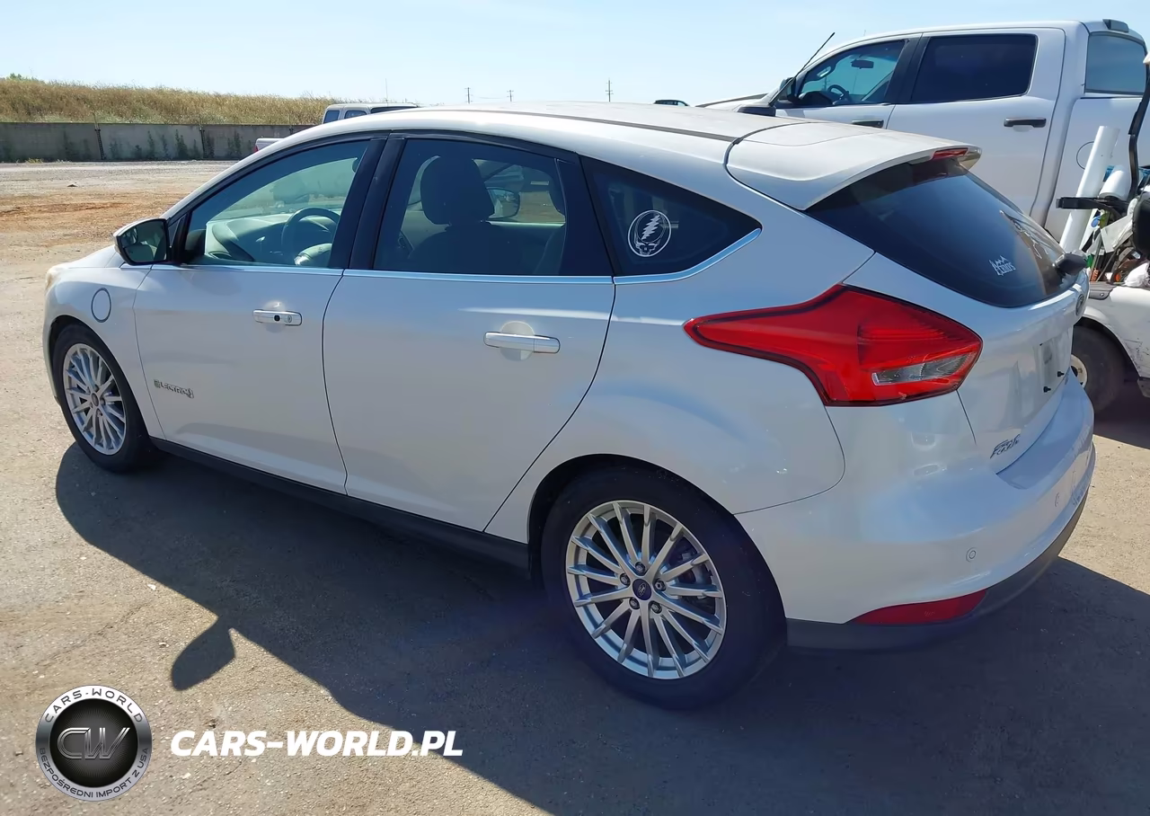2015 Ford Focus Electric VIN:1FADP3R45FL386254 - 3