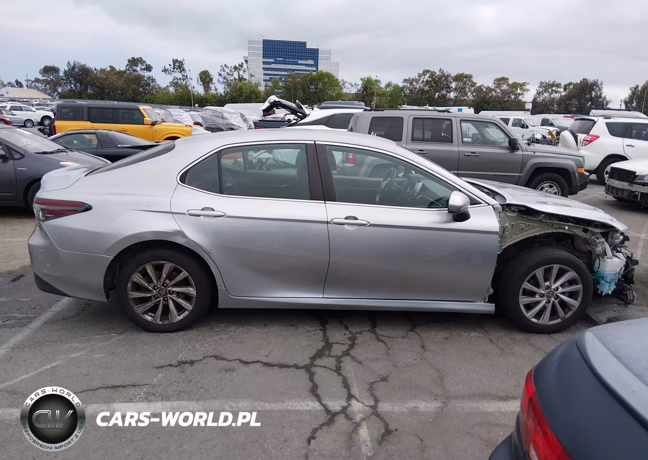2022 Toyota Camry Le VIN:4T1C11AK8NU677700 - 14
