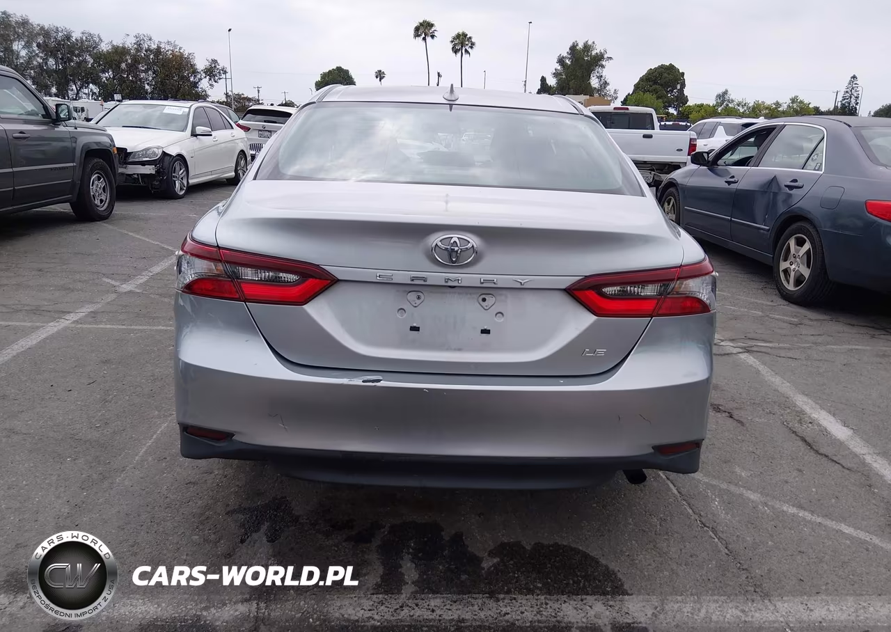 2022 Toyota Camry Le VIN:4T1C11AK8NU677700 - 17