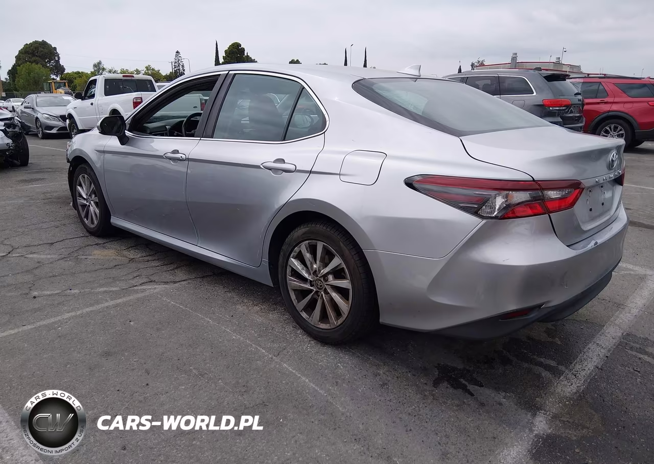 2022 Toyota Camry Le VIN:4T1C11AK8NU677700 - 3
