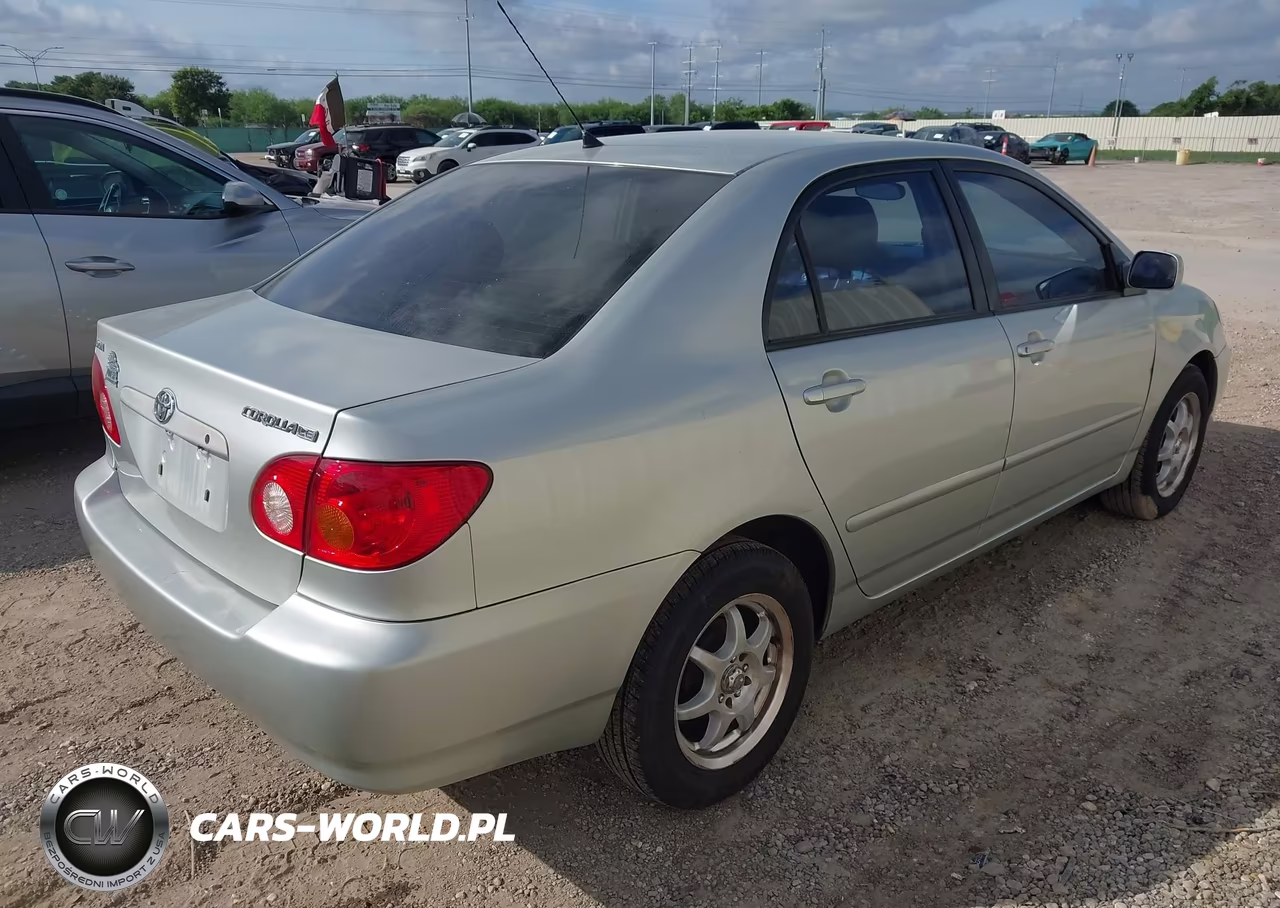 2004 Toyota Corolla Le VIN:JTDBR32E342032461 - 4