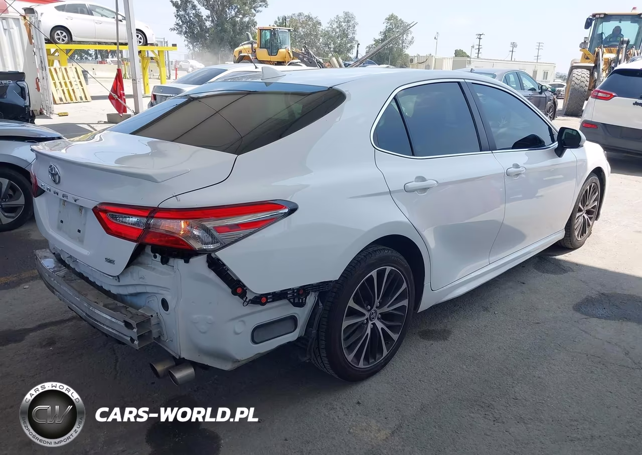 2019 Toyota Camry Se VIN:4T1B11HK8KU168154 - 4