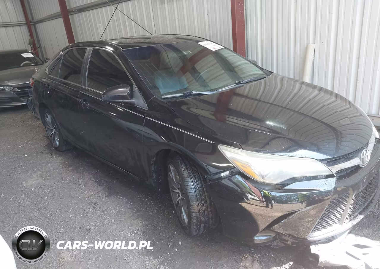 2015 Toyota Camry Xse – zdjęcie 1 z 16