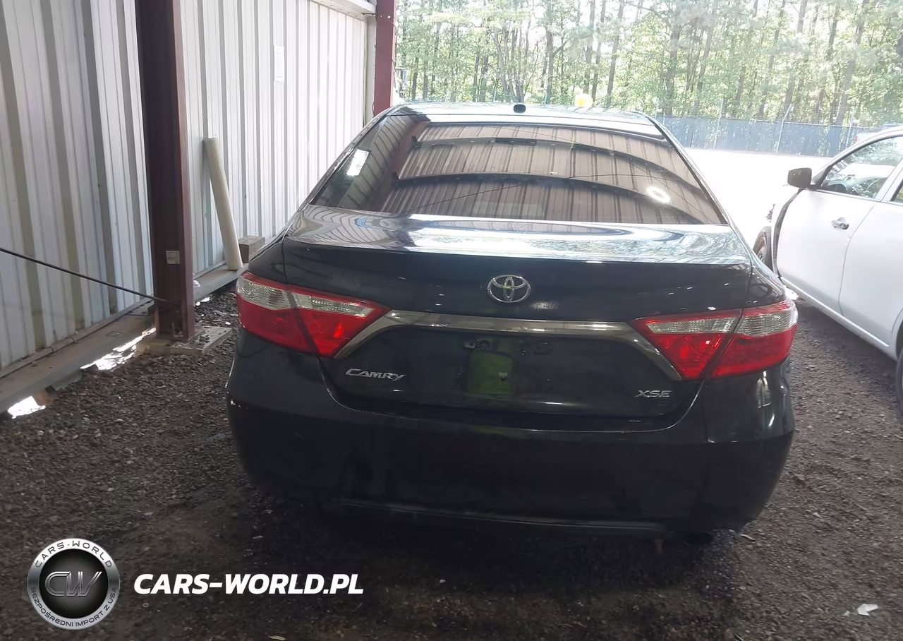 2015 Toyota Camry Xse VIN:4T1BF1FK4FU074735 - 16