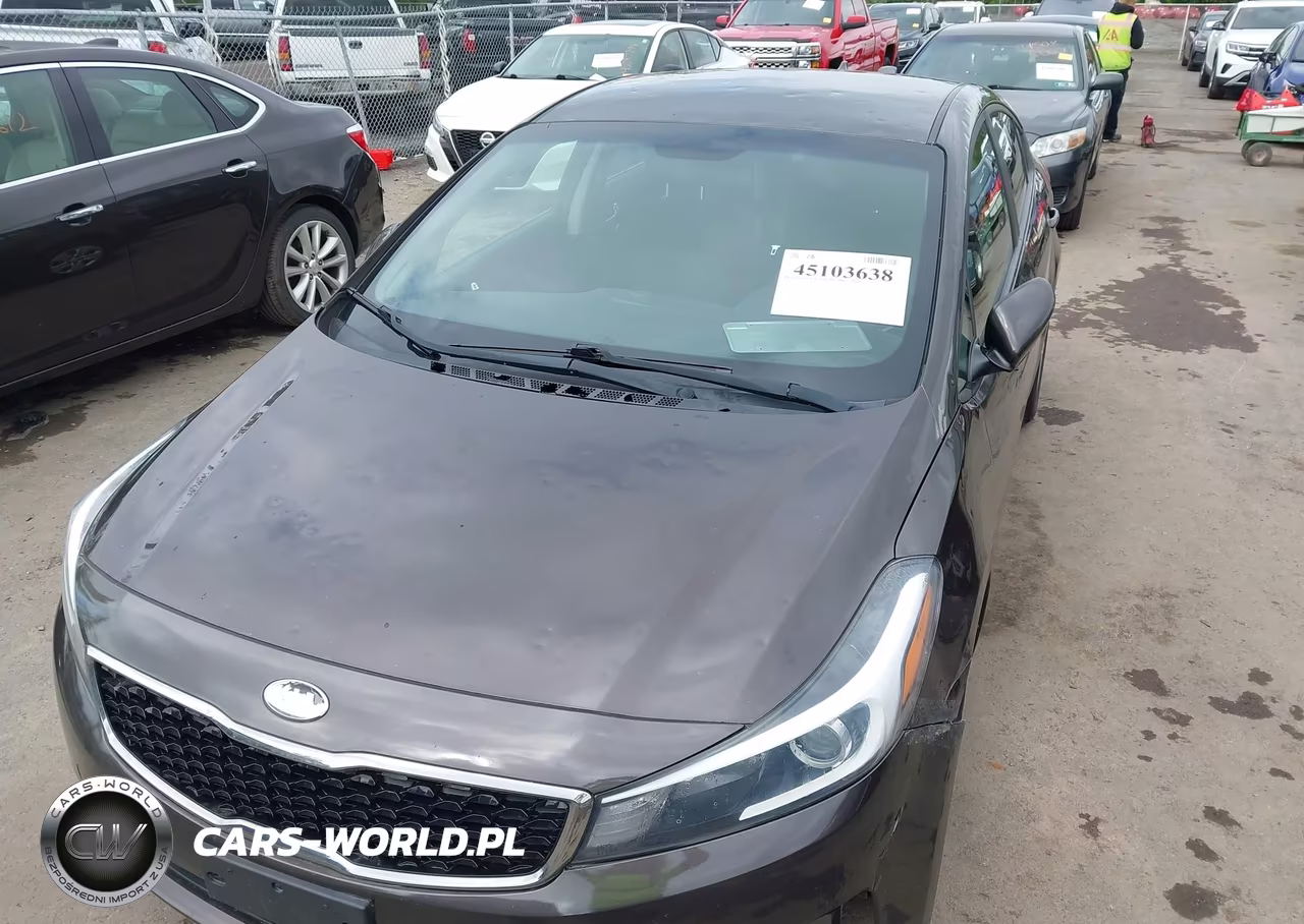 2018 Kia Forte Lx VIN:3KPFK4A76JE217472 - 6
