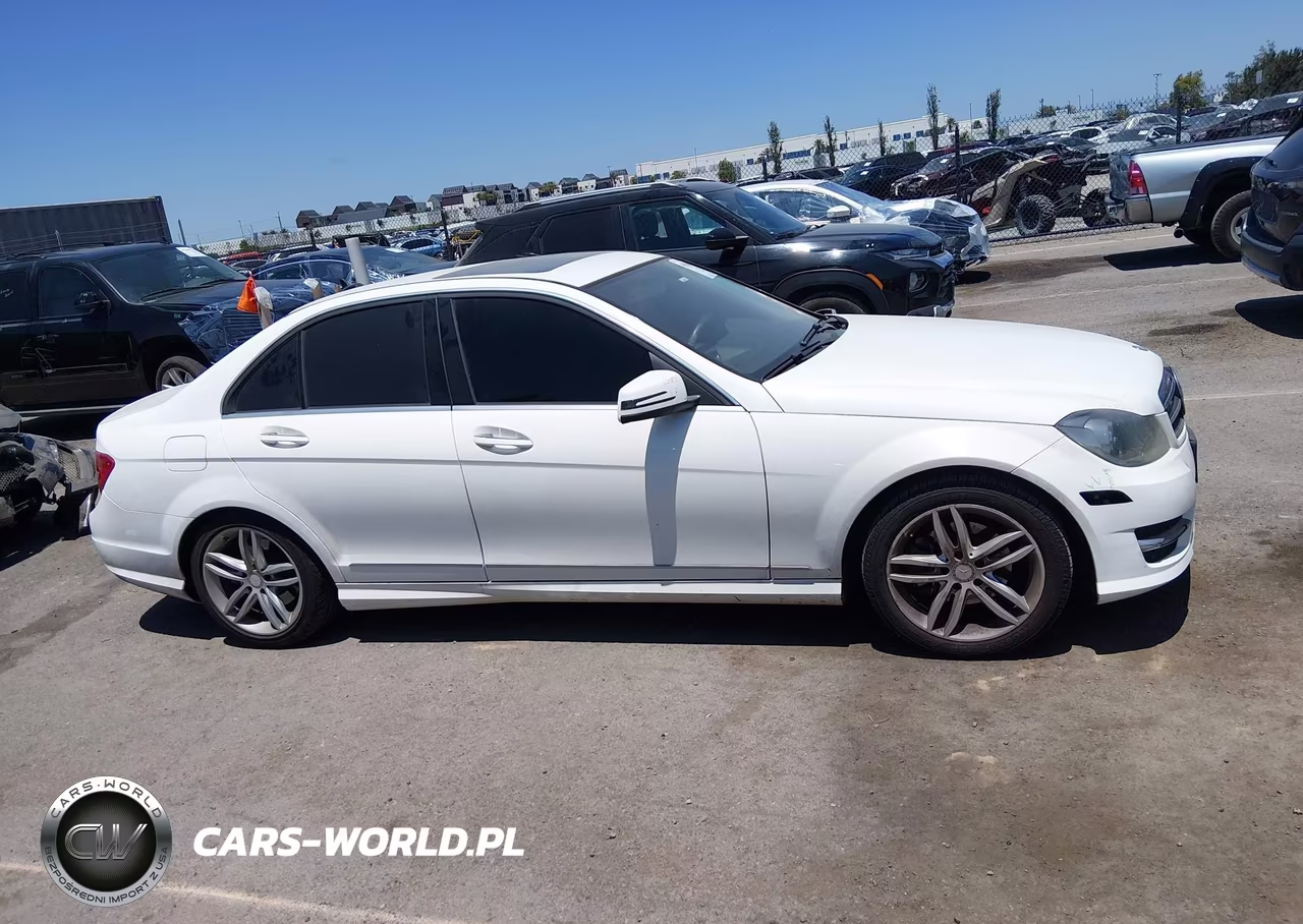 2014 Mercedes-Benz C 250 Sport VIN:WDDGF4HB5EG248159 - 13