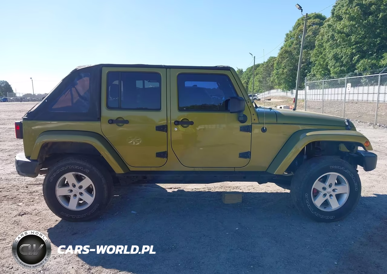 2007 Jeep Wrangler Unlimited Sahara VIN:1J4GB59117L111418 - 13