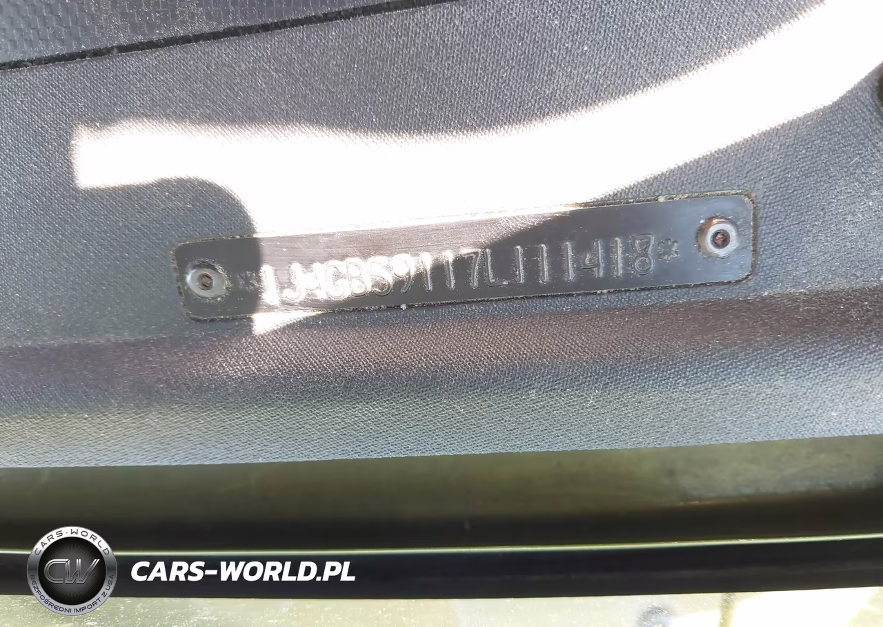 2007 Jeep Wrangler Unlimited Sahara VIN:1J4GB59117L111418 - 17