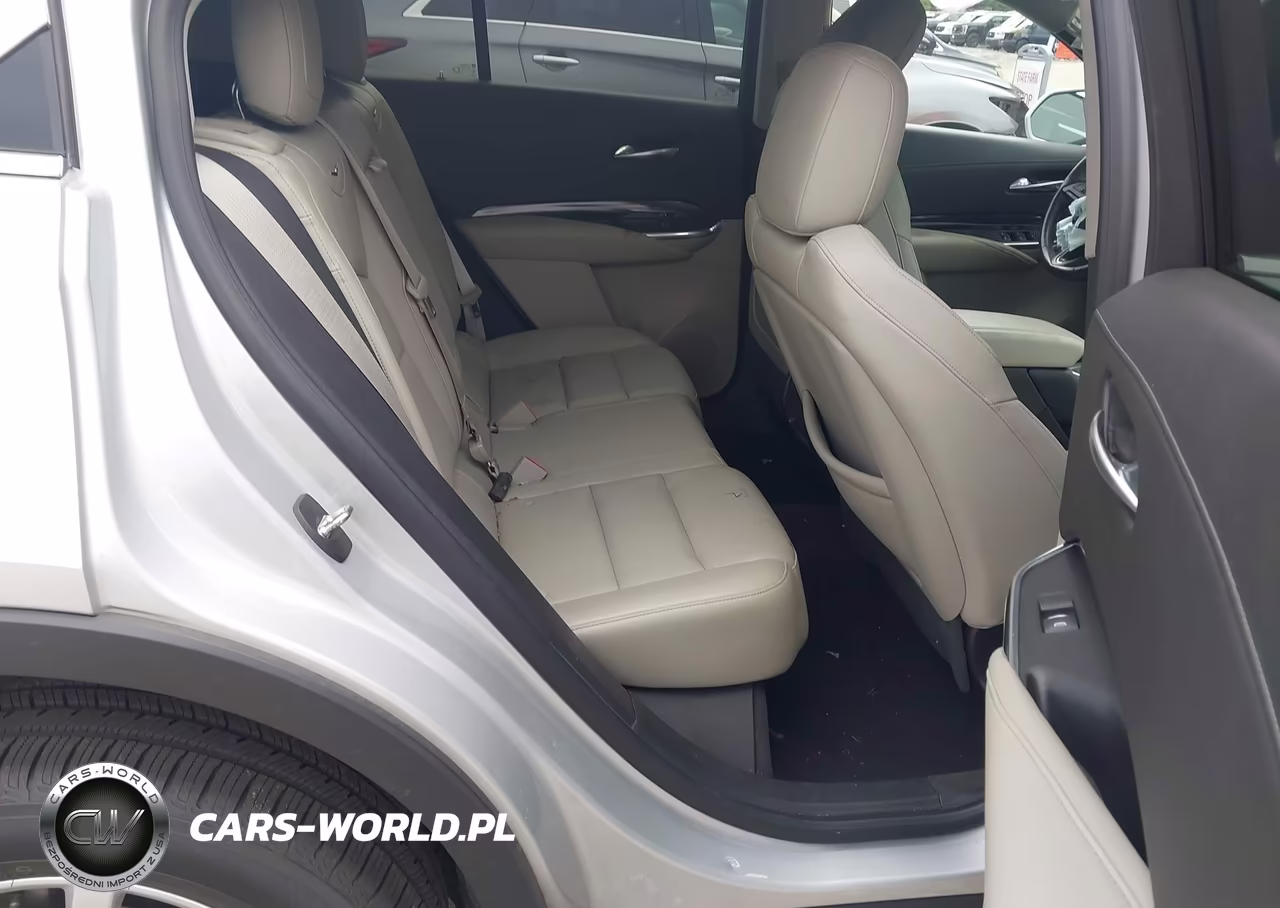 2019 Cadillac Xt4 Luxury VIN:1GYAZAR46KF102290 - 8