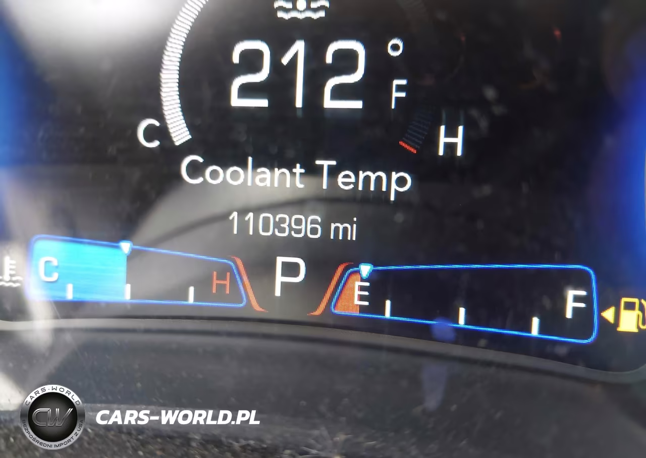 2018 Chrysler 300 Touring VIN:2C3CCAAG8JH302062 - 15