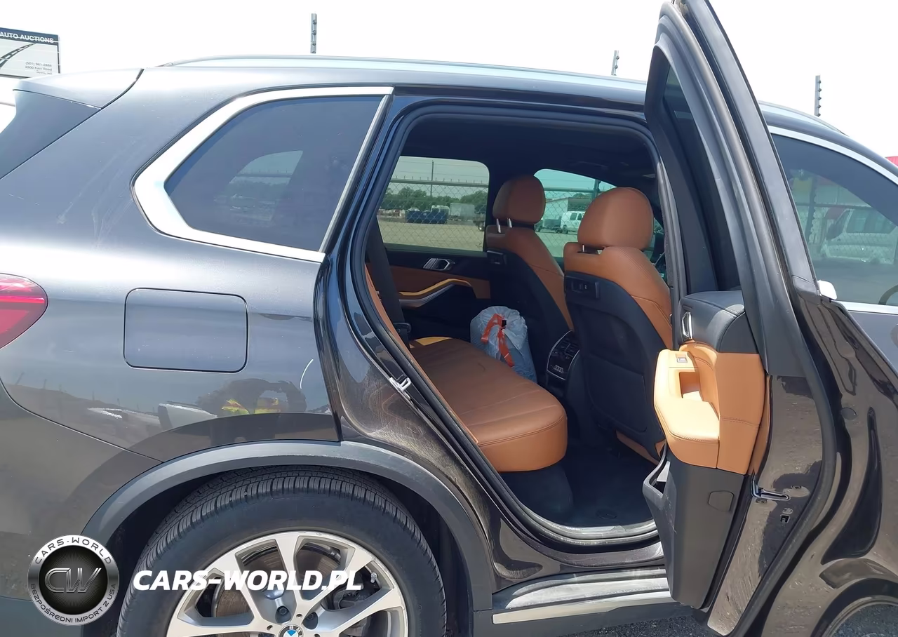 2019 BMW X5 xDrive40I VIN:5UXCR6C55KLL38877 - 8
