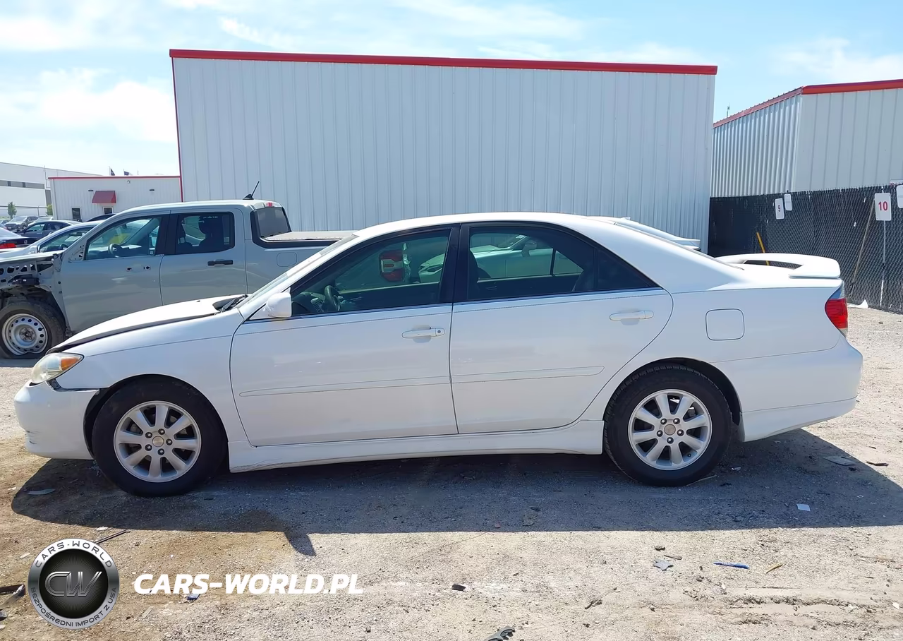 2006 Toyota Camry Le VIN:JTDBE32K063049975 - 14