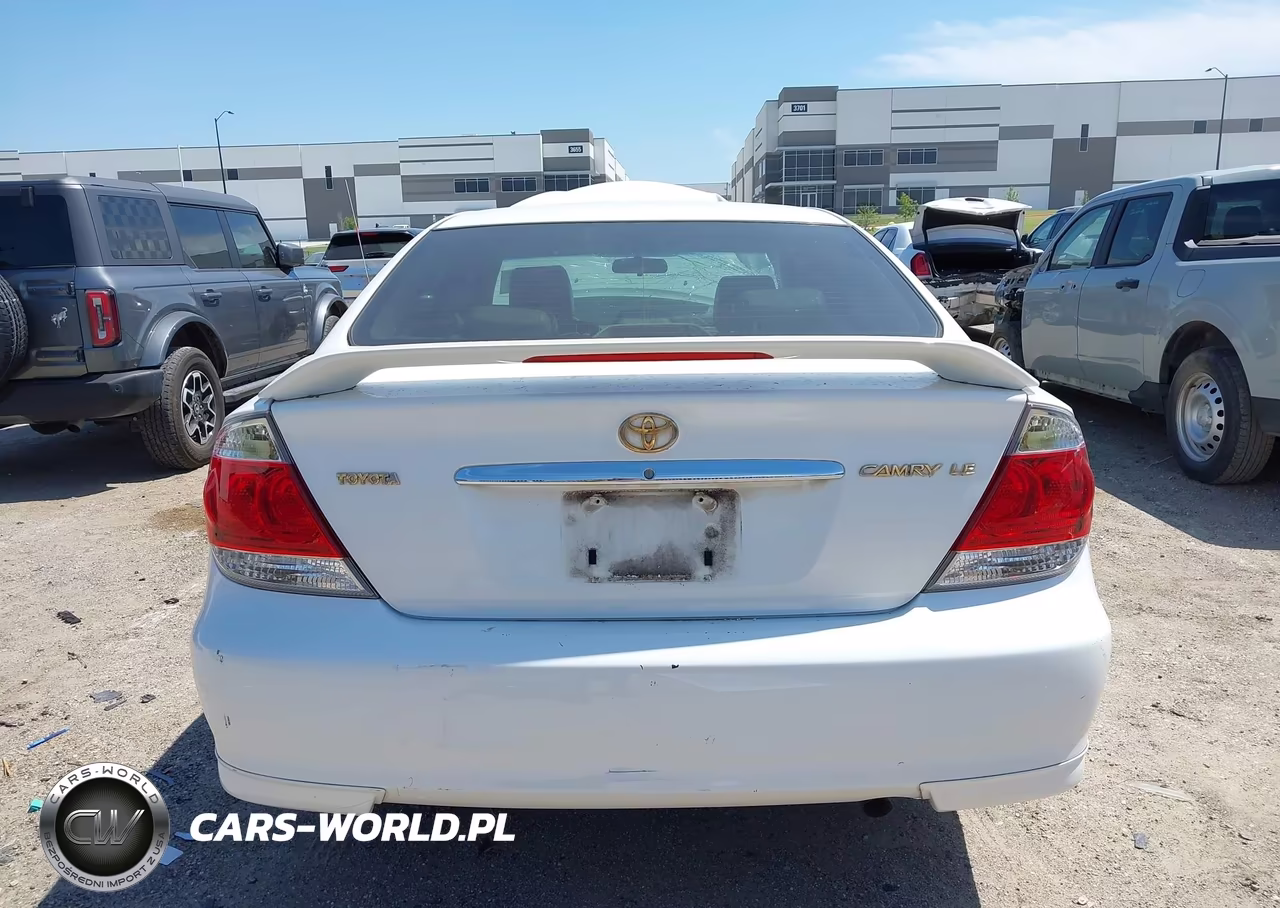 2006 Toyota Camry Le VIN:JTDBE32K063049975 - 16