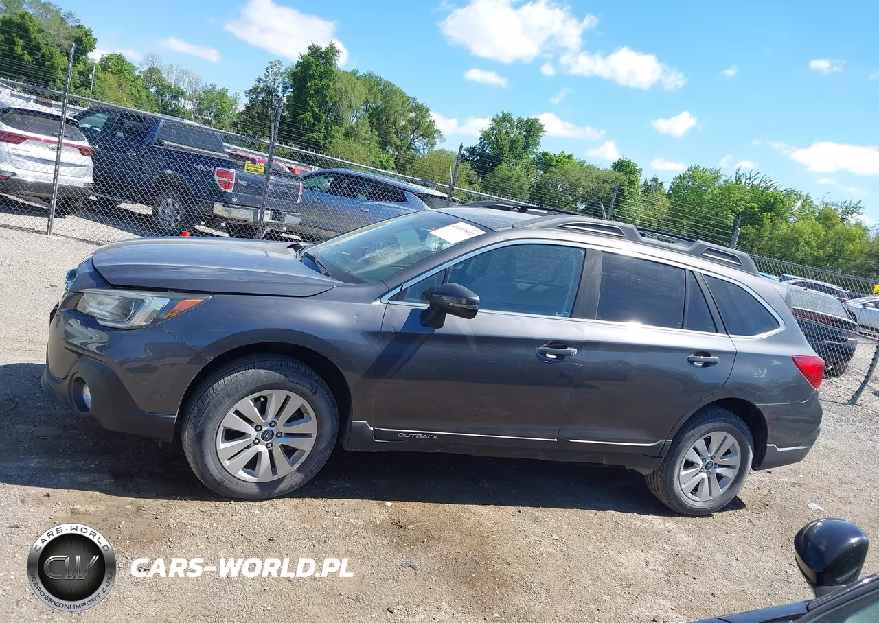 2019 Subaru Outback 2.5I Premium VIN:4S4BSAFCXK3264561 - 14