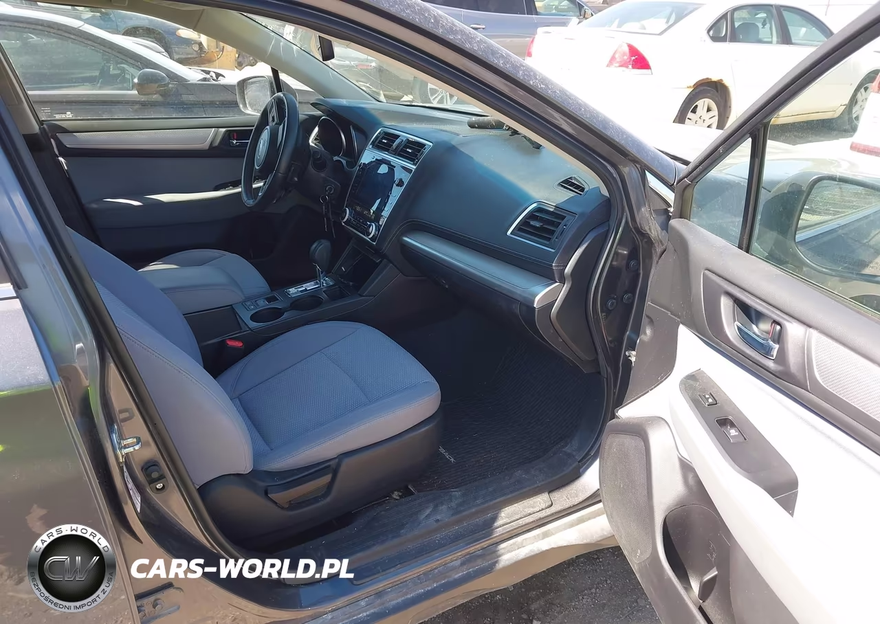 2019 Subaru Outback 2.5I Premium VIN:4S4BSAFCXK3264561 - 5