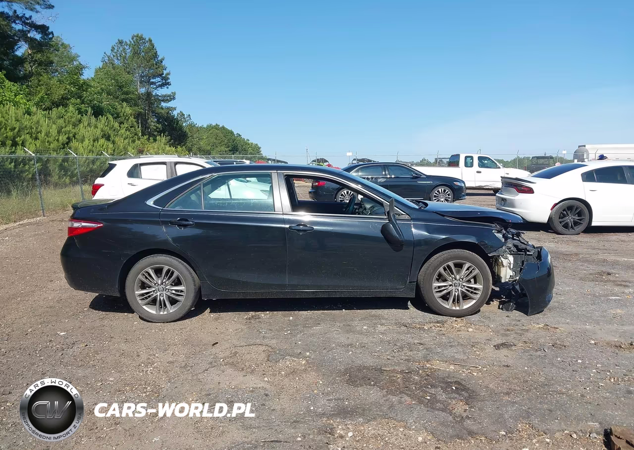 2017 Toyota Camry Se VIN:4T1BF1FK4HU775939 - 14
