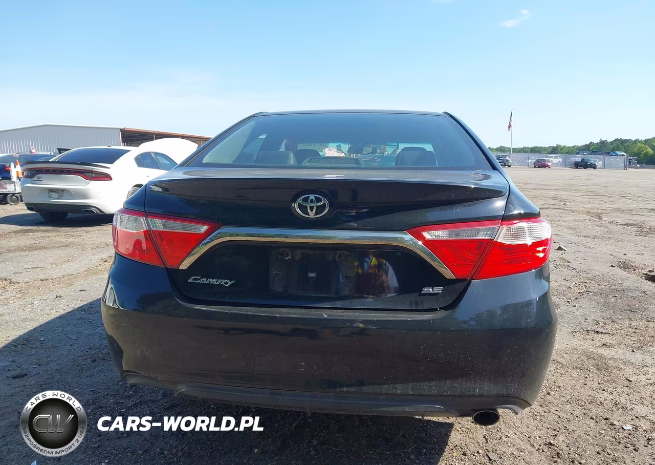 2017 Toyota Camry Se VIN:4T1BF1FK4HU775939 - 17
