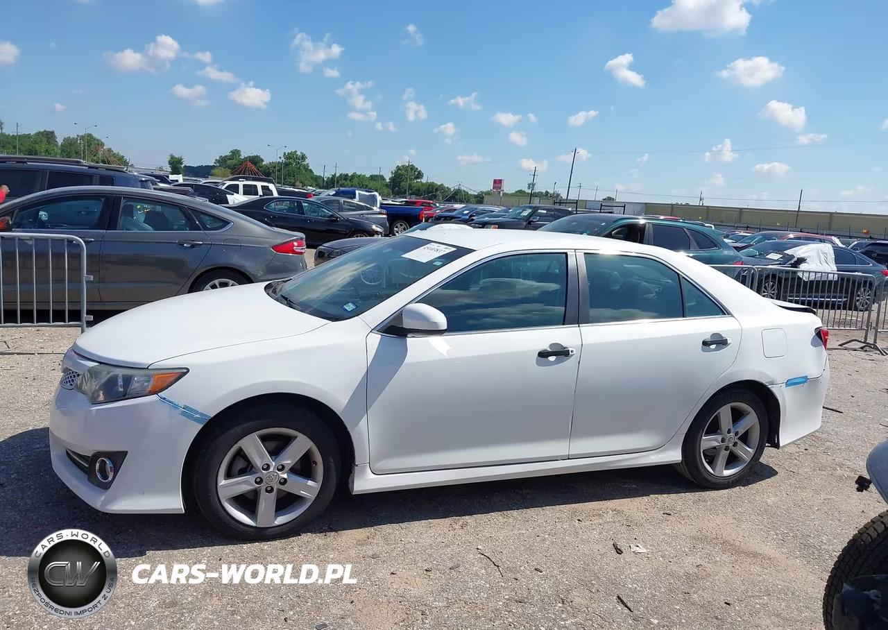 2014 Toyota Camry Se VIN:4T1BF1FK3EU315103 - 14