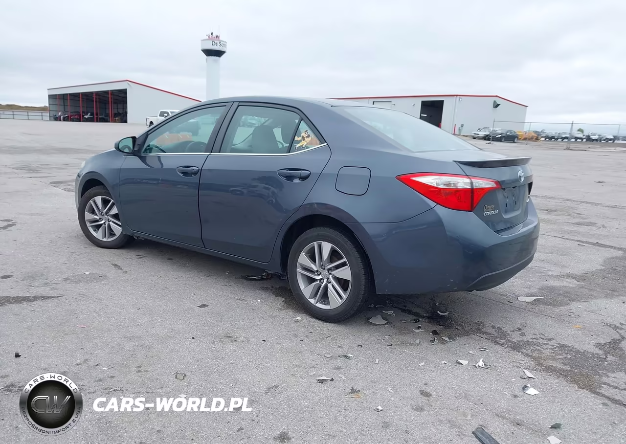 2016 Toyota Corolla Le Plus VIN:5YFBPRHE8GP444932 - 3