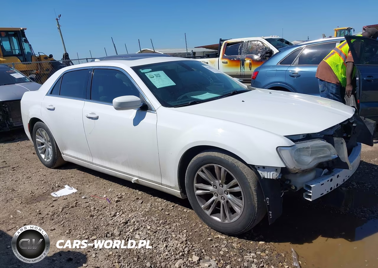 2017 Chrysler 300 Limited VIN:2C3CCAAG1HH662283 - 14