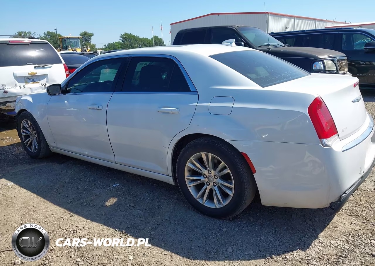 2017 Chrysler 300 Limited VIN:2C3CCAAG1HH662283 - 15