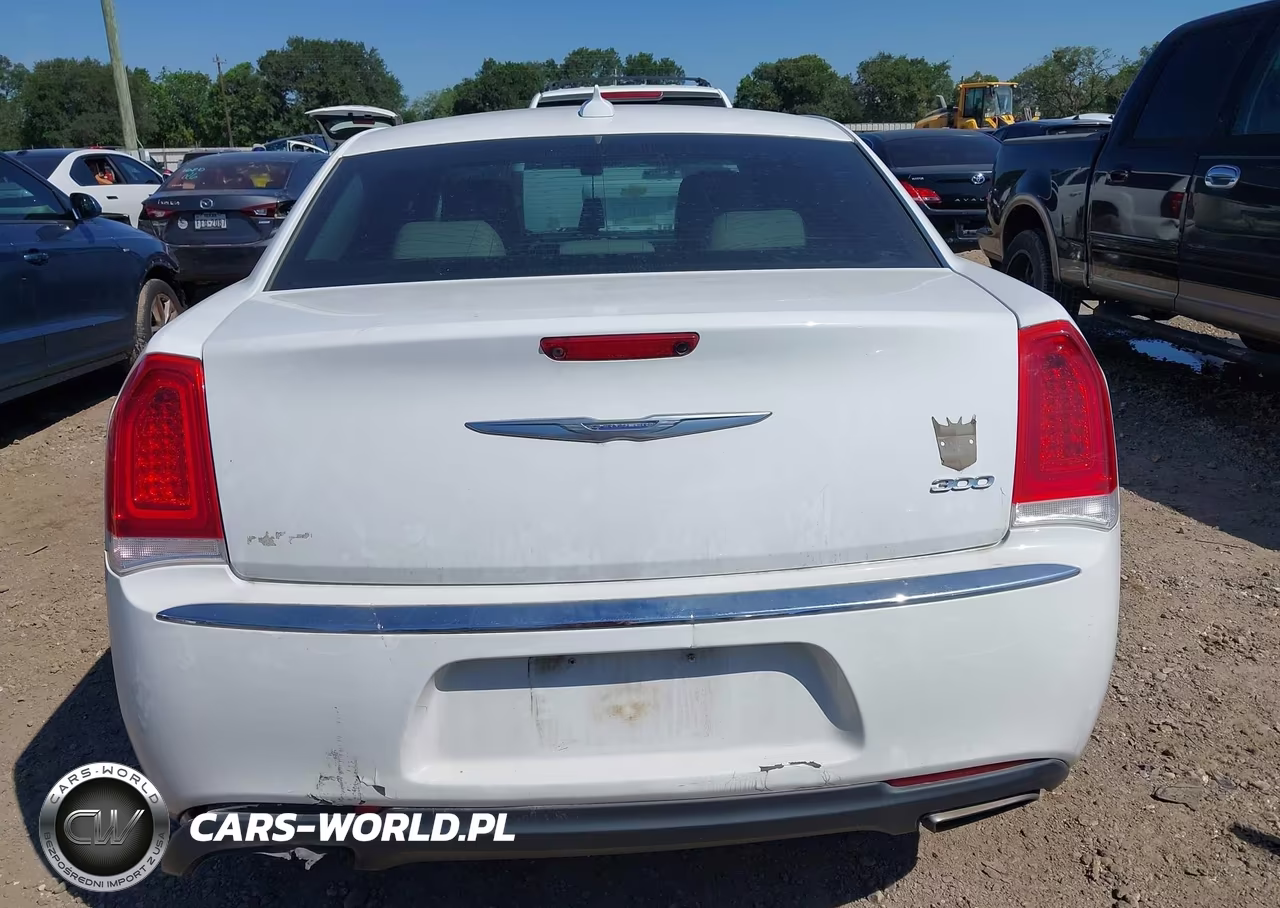 2017 Chrysler 300 Limited VIN:2C3CCAAG1HH662283 - 17