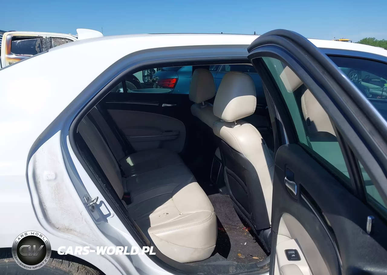 2017 Chrysler 300 Limited VIN:2C3CCAAG1HH662283 - 8