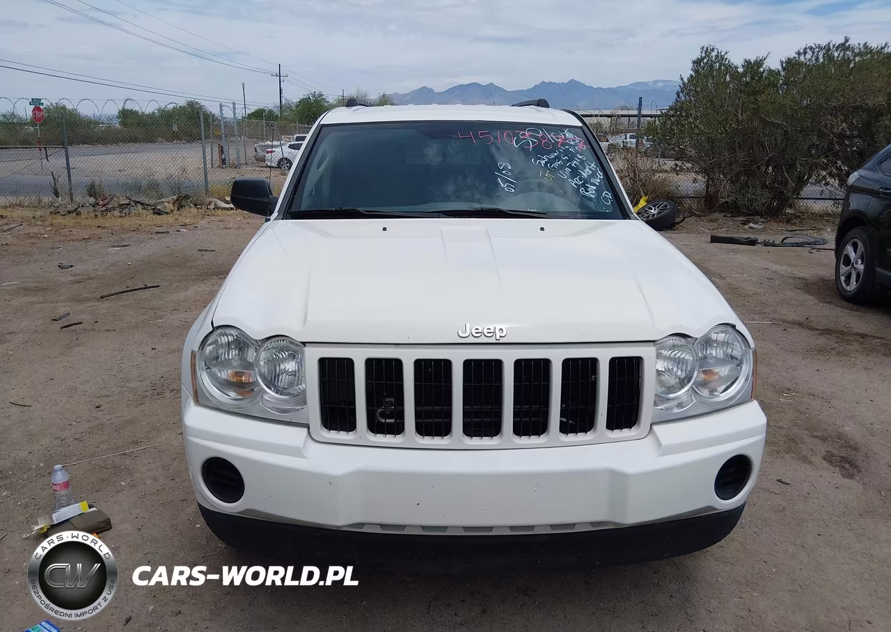 2005 Jeep Grand Cherokee Laredo VIN:1J4GR48K95C607418 - 12