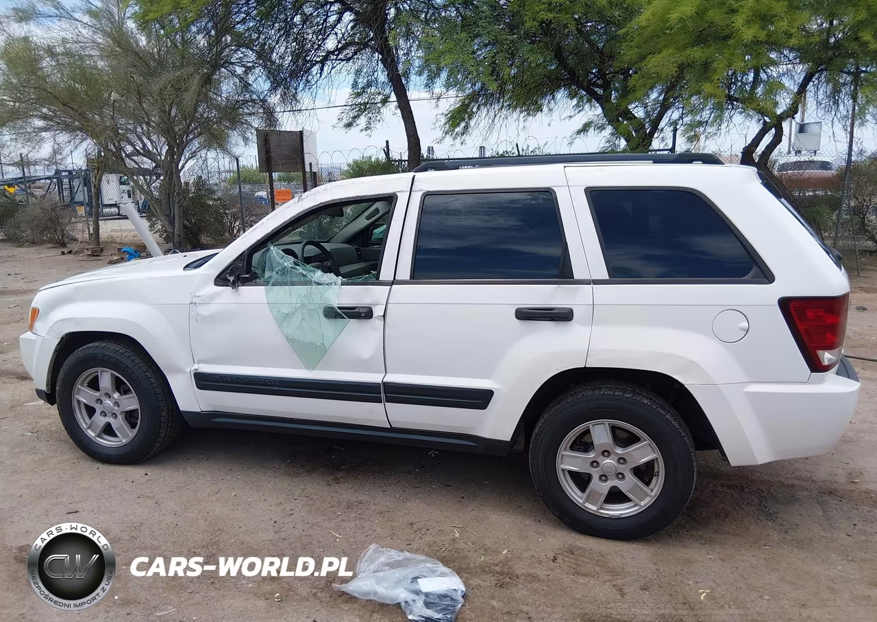 2005 Jeep Grand Cherokee Laredo VIN:1J4GR48K95C607418 - 14